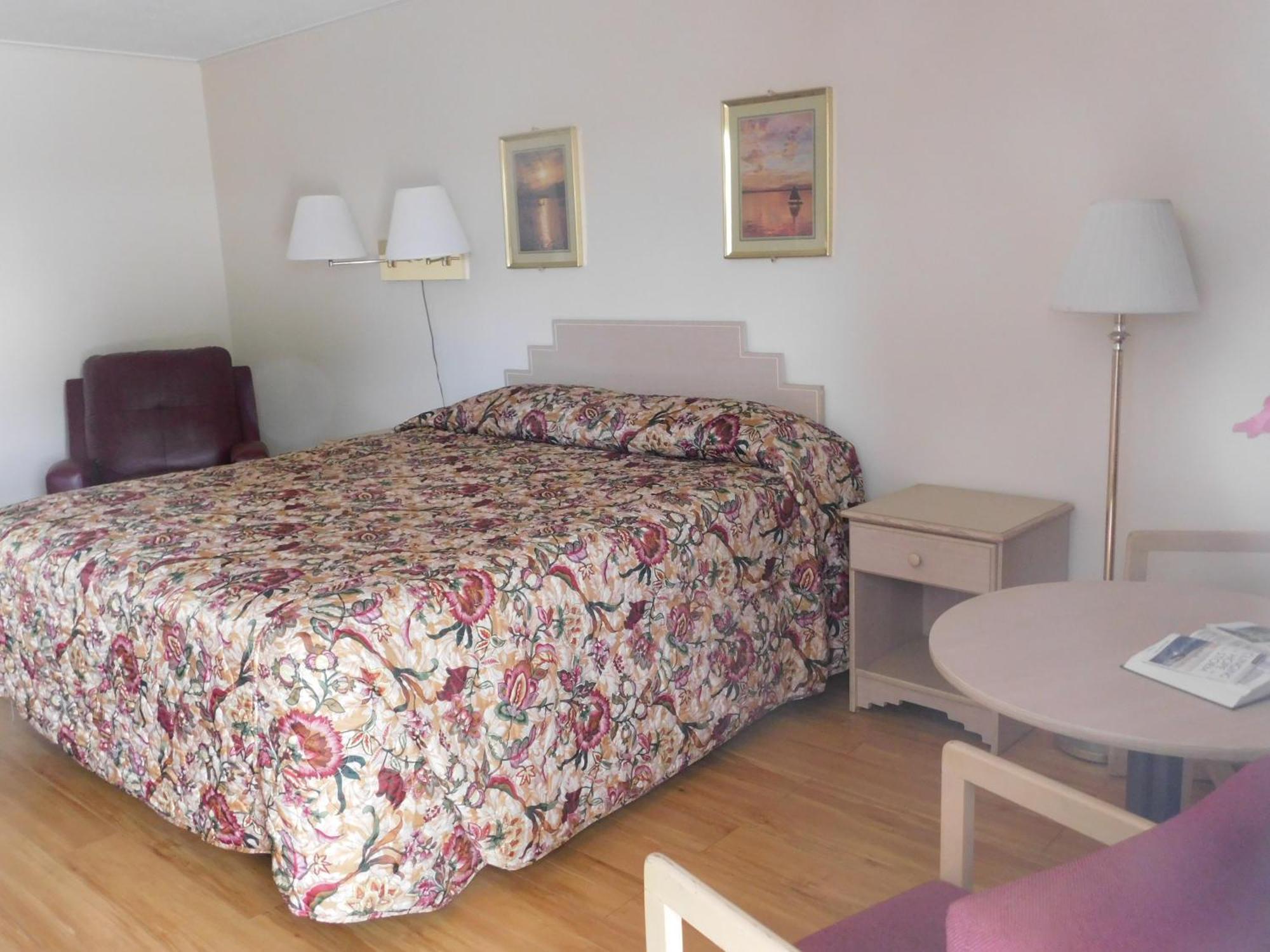Royal Host Motel Las Cruces Room photo